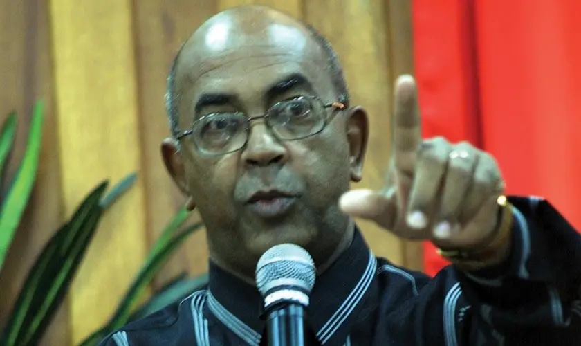 "Portais do inferno": ex-mestre-sala e agora pastor, faz um alerta sobre a realidade espiritual por trás dos desfiles de Carnaval. Foto: Facebook/William Lourenço Braga