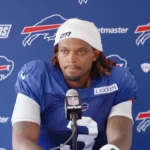 Três anos após parada cardíaca, jogador da NFL é batizado em Buffalo: ''Sinto que Deus me escolheu e disse: 'Vou te usar para isso'''. Foto: Reprodução/Buffalo Bills