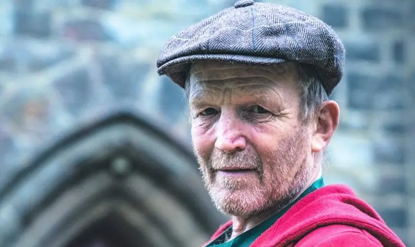 Ex-traficante se converte na prisão após lembrar do Evangelho da infância, tem experiência com Deus e decide mudar de vida. Foto: Premier Christianity