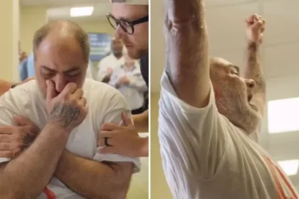 Um presidiário emocionou cristãos ao aceitar Jesus e ser batizado durante uma ação evangelística em uma prisão nos EUA. Foto: Reprodução/Instagram/God Behind Bars