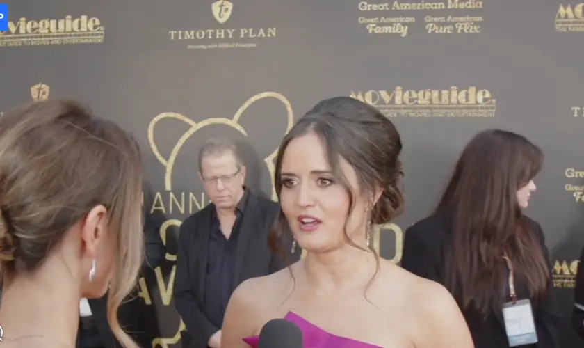 Atriz de Hollywood diz que, após sua conversão, ela tem dedicado sua carreira a Jesus durante um evento cristão nos EUA. Foto: Reprodução/The Christian Post