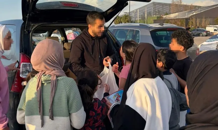 Missão ajuda famílias afetadas pela guerra no Líbano, levando alimentos, abrigo e esperança através do Evangelho. Foto: Reprodução/Samaritan's Purse