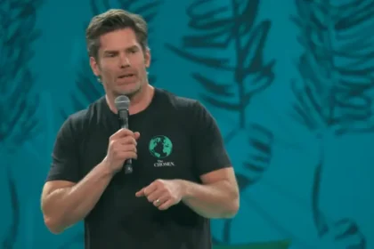 Criador de The Chosen revela desafios e batalha espiritual nos bastidores durante evento com fãs nos Estados Unidos. Foto: Reprodução/YouTube/The Chosen