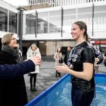 A jovem Christy Gul, ex-Nova Era, criada em uma família ateia na Holanda, testemunhou uma transformação após ter um encontro com Jesus. Foto: Revive