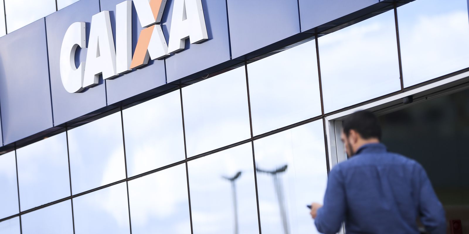 Agências da Caixa abrirão com uma hora de antecedência para o Dia do Desenrola