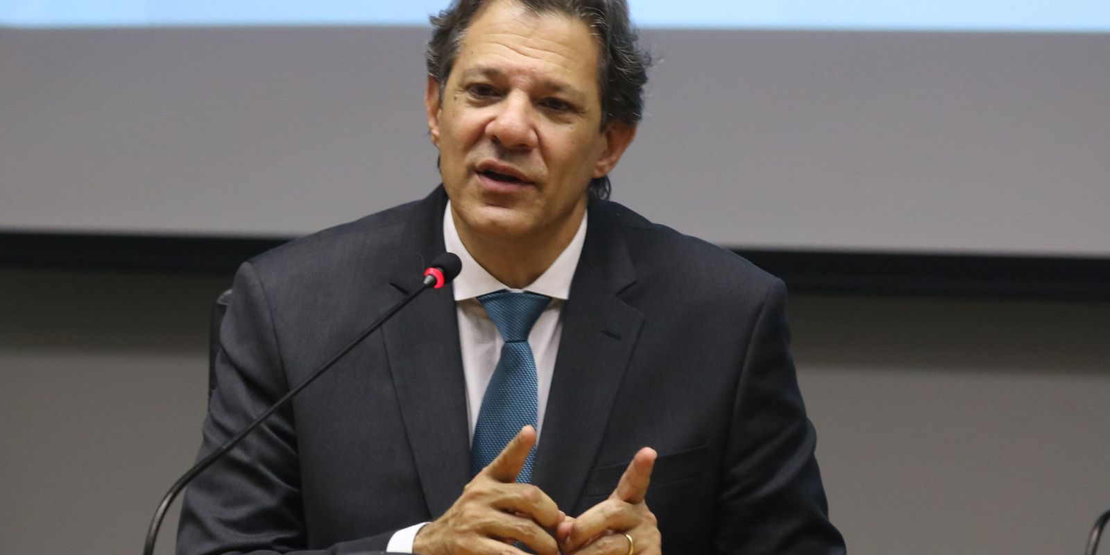 Lira e Haddad discutem pauta econômica do segundo semestre