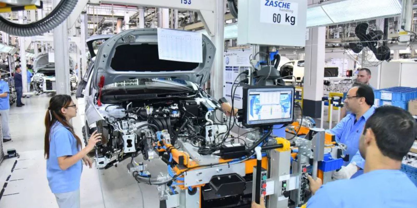 Volkswagen e Mercedes-Benz anunciam a suspensão de funcionários