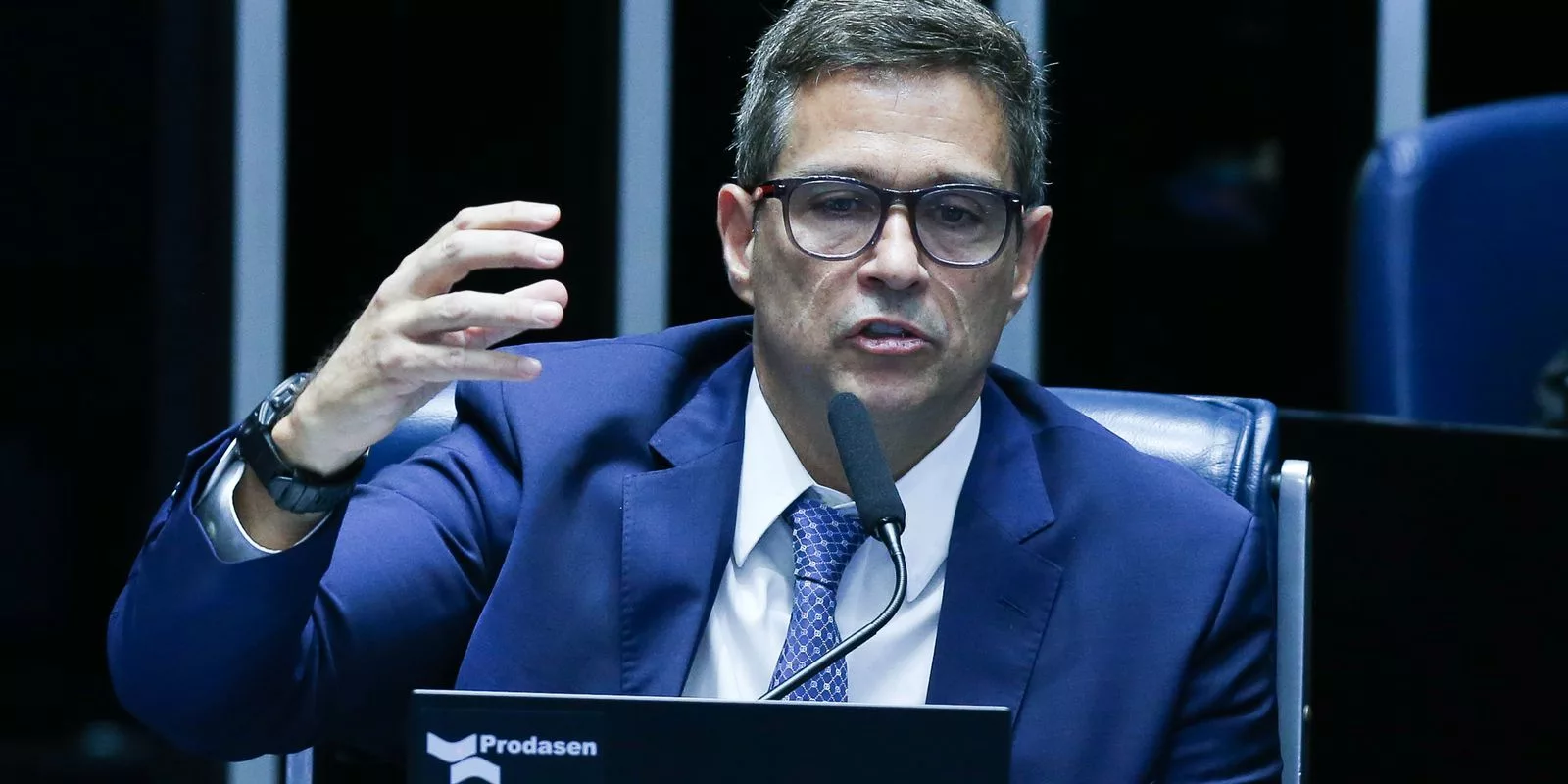 Banco Central está analisando a possibilidade de acabar com o crédito rotativo do cartão de crédito