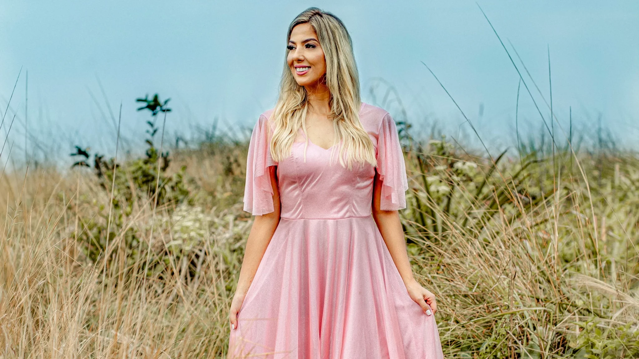 Bruna Lopes / Single "Mesa no Deserto - Foto: Divulgação