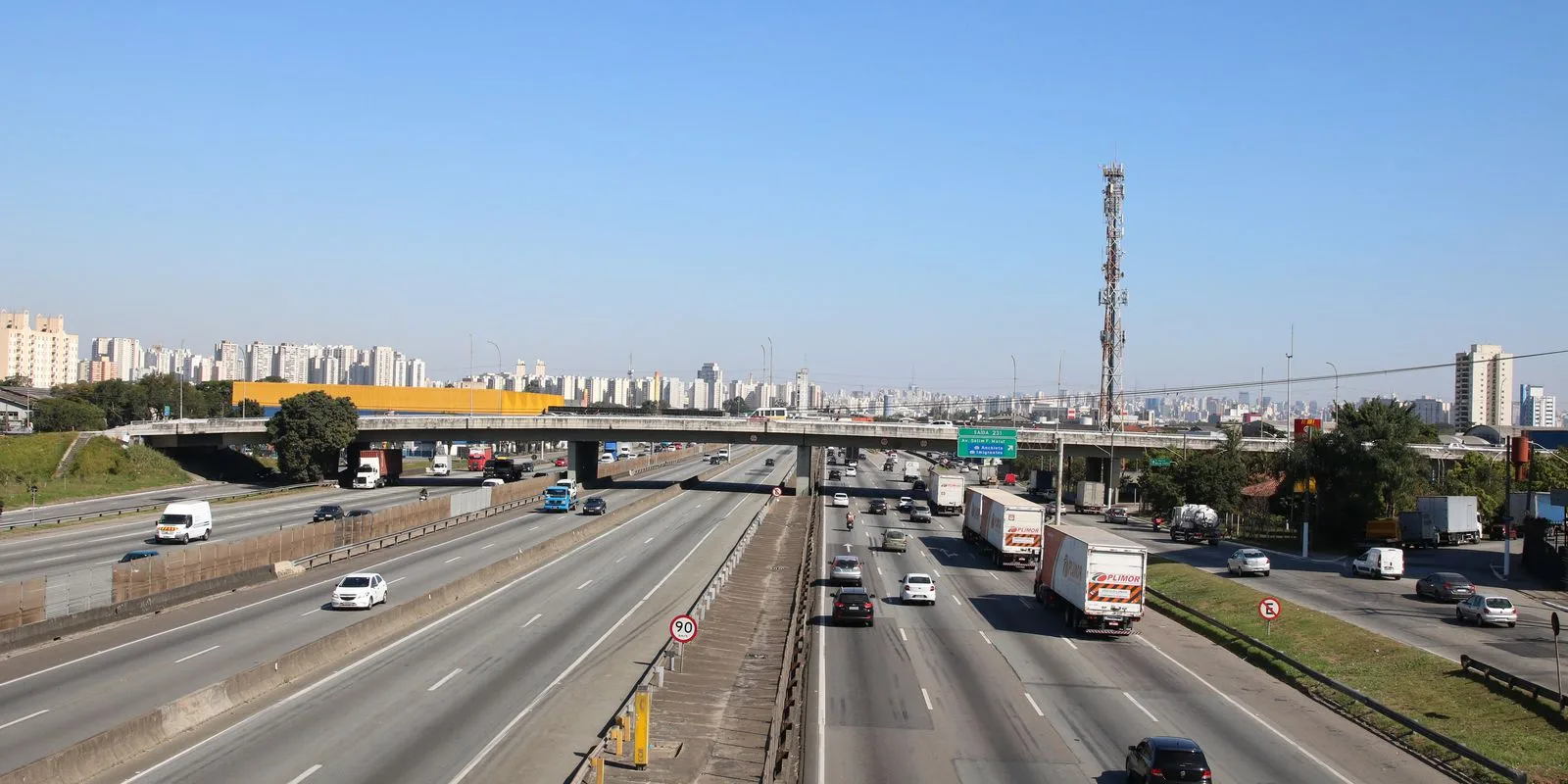 PAC planeja executar mais de 300 projetos em rodovias e ferrovias