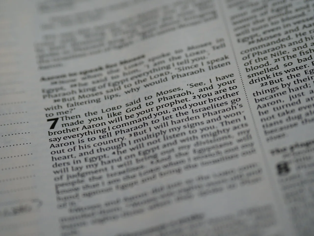biblias indigenas no Brasil