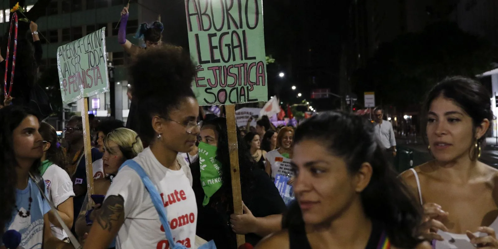 Estudo revela maior vulnerabilidade ao aborto entre mulheres negras no Brasil