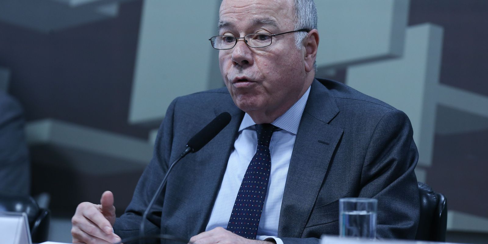 Itamaraty expressa pesar diante do veto dos Estados Unidos à resolução negociada pelo Brasil