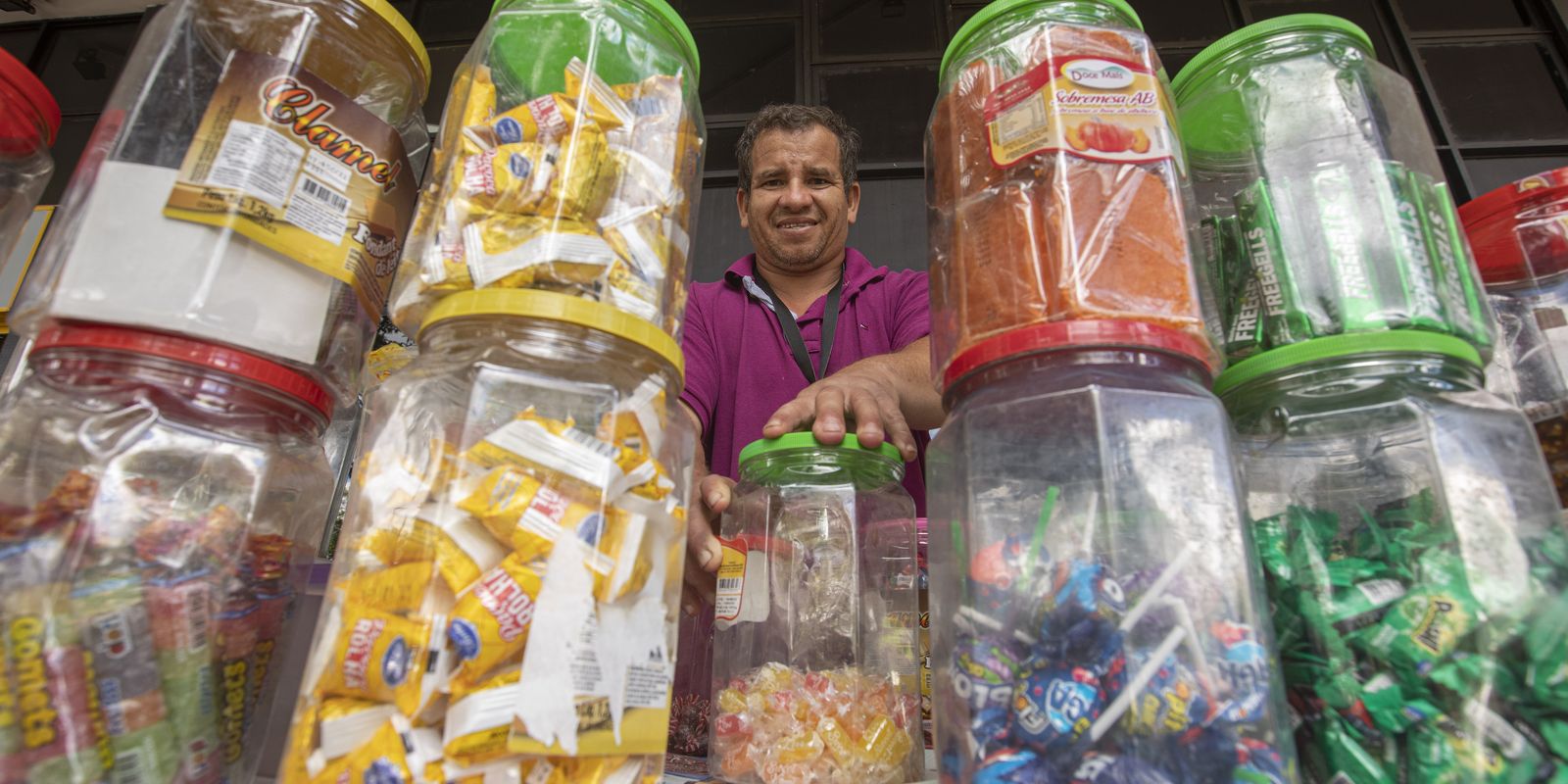 Taxa de desemprego diminui para 7,7% no terceiro trimestre