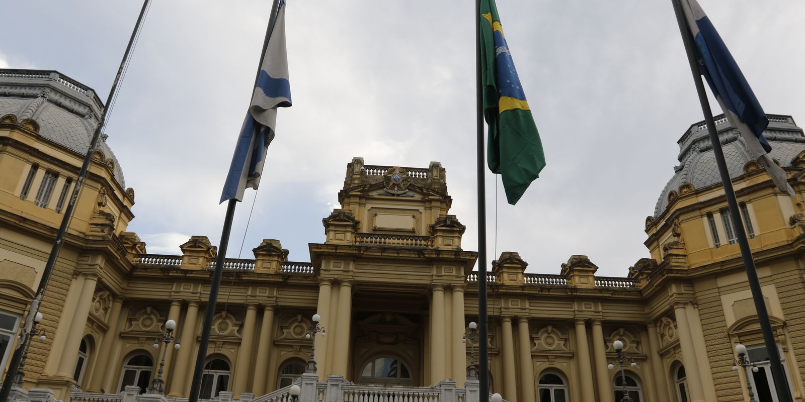 Governo do Rio inicia pagamento do piso da enfermagem a partir desta sexta-feira