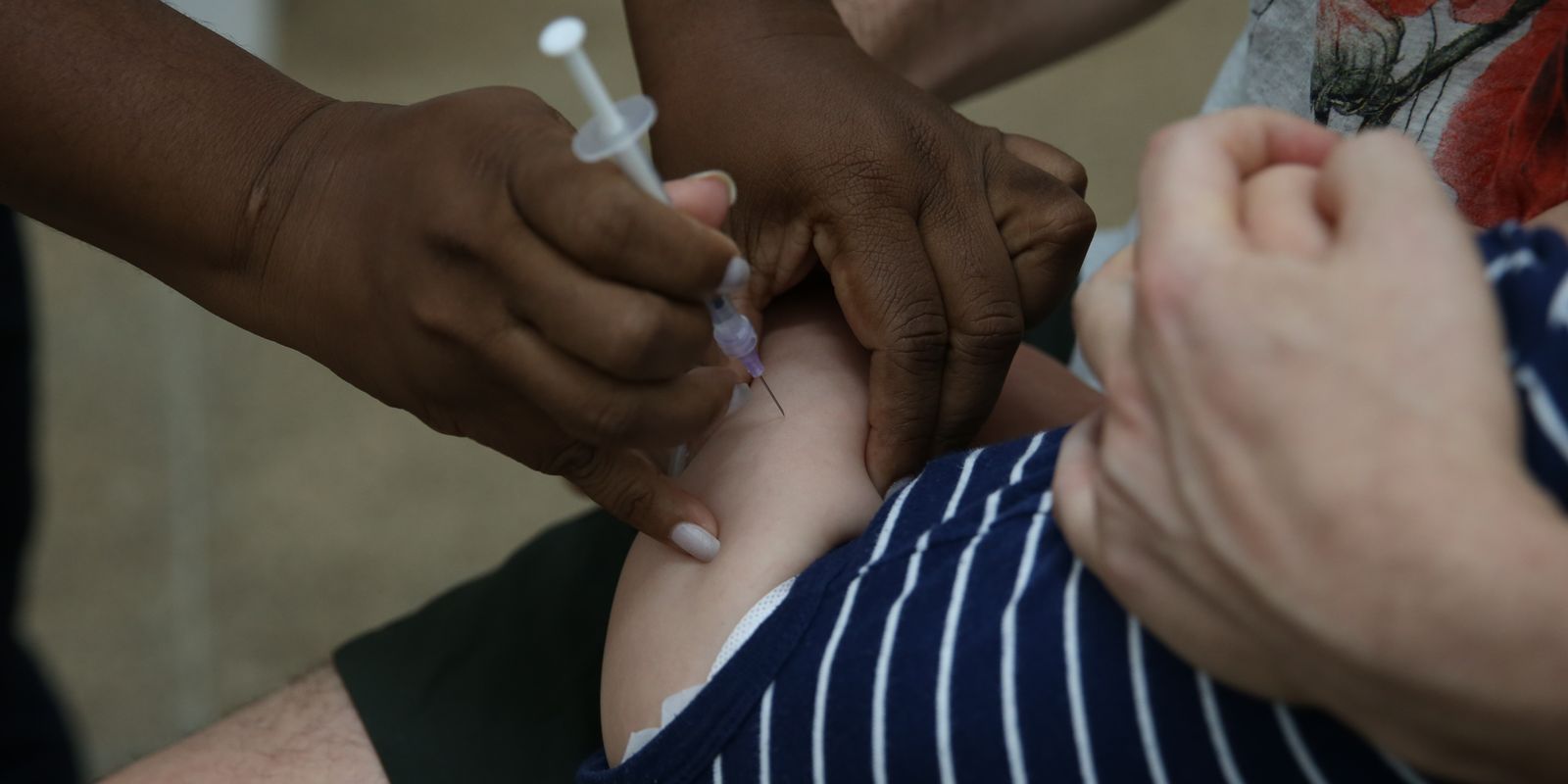 Pediatra destaca a importância da vacinação em bebês prematuros