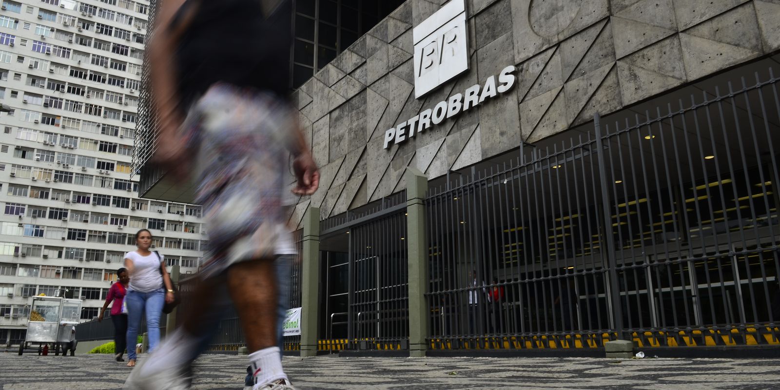 Petrobras bate recorde de produção de diesel S-10