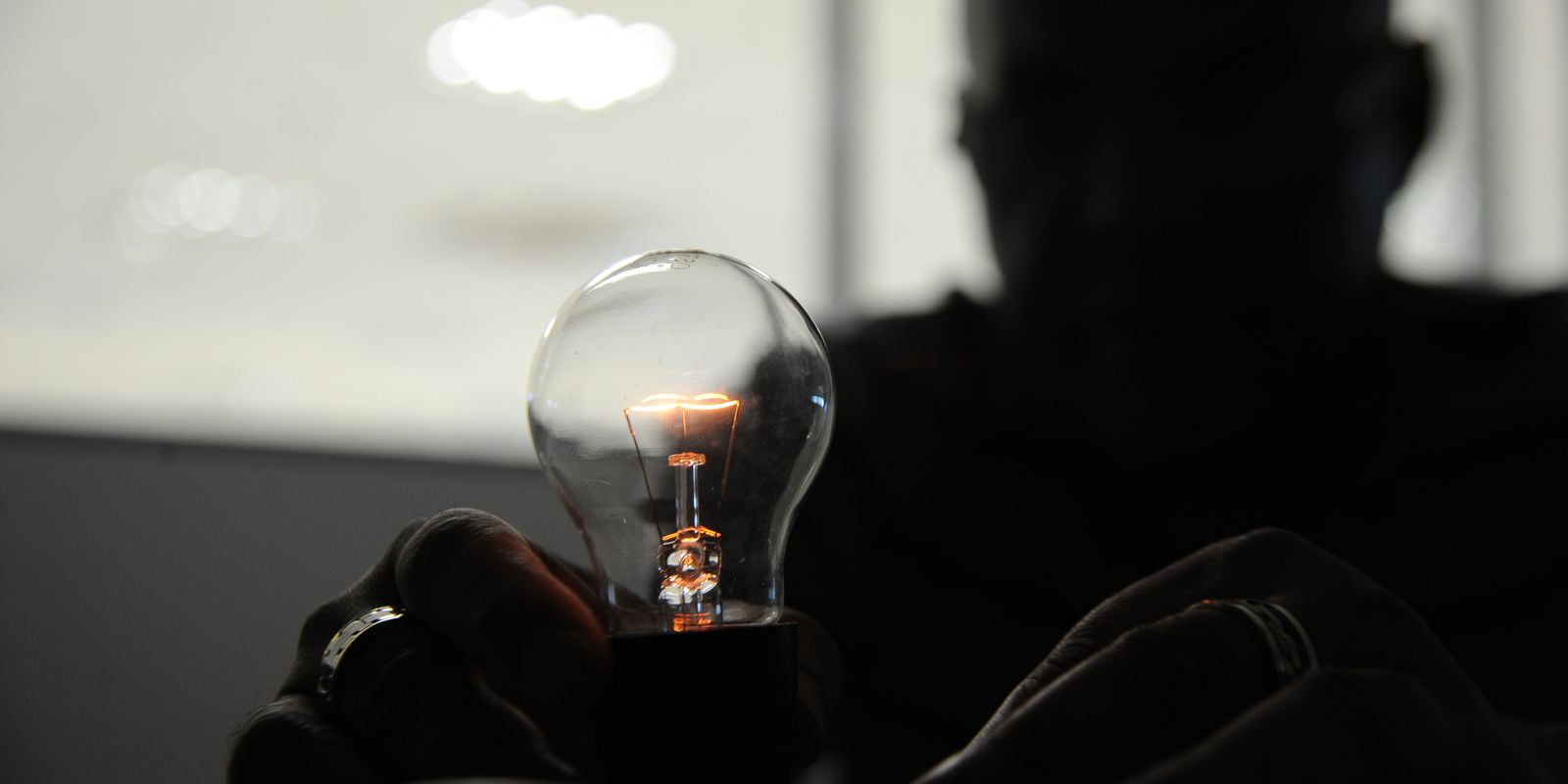 Programa Luz para Todos beneficia 18 milhões de pessoas com energia em duas décadas