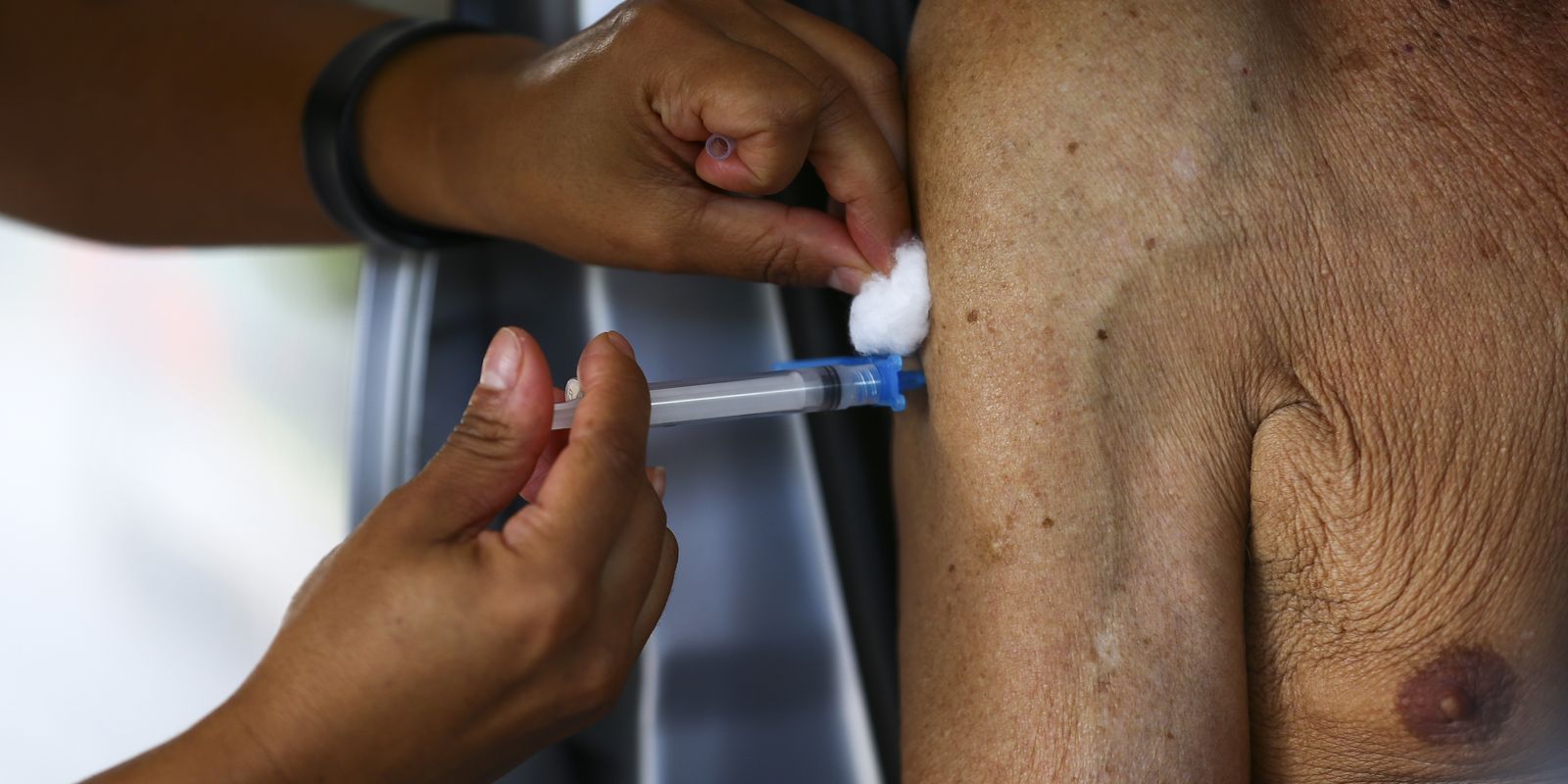 Anvisa aprova registro de vacina contra bronquiolite