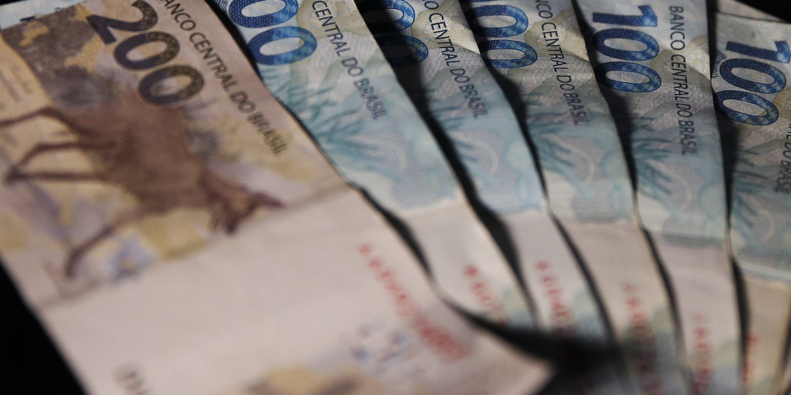 Brasileiros deixam de sacar R$ 7,52 bilhões em valores a receber