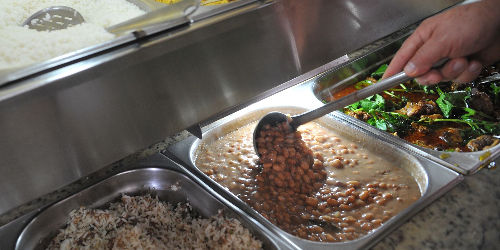 Preço da cesta básica diminui em 15 capitais em 12 meses, revela pesquisa do Dieese