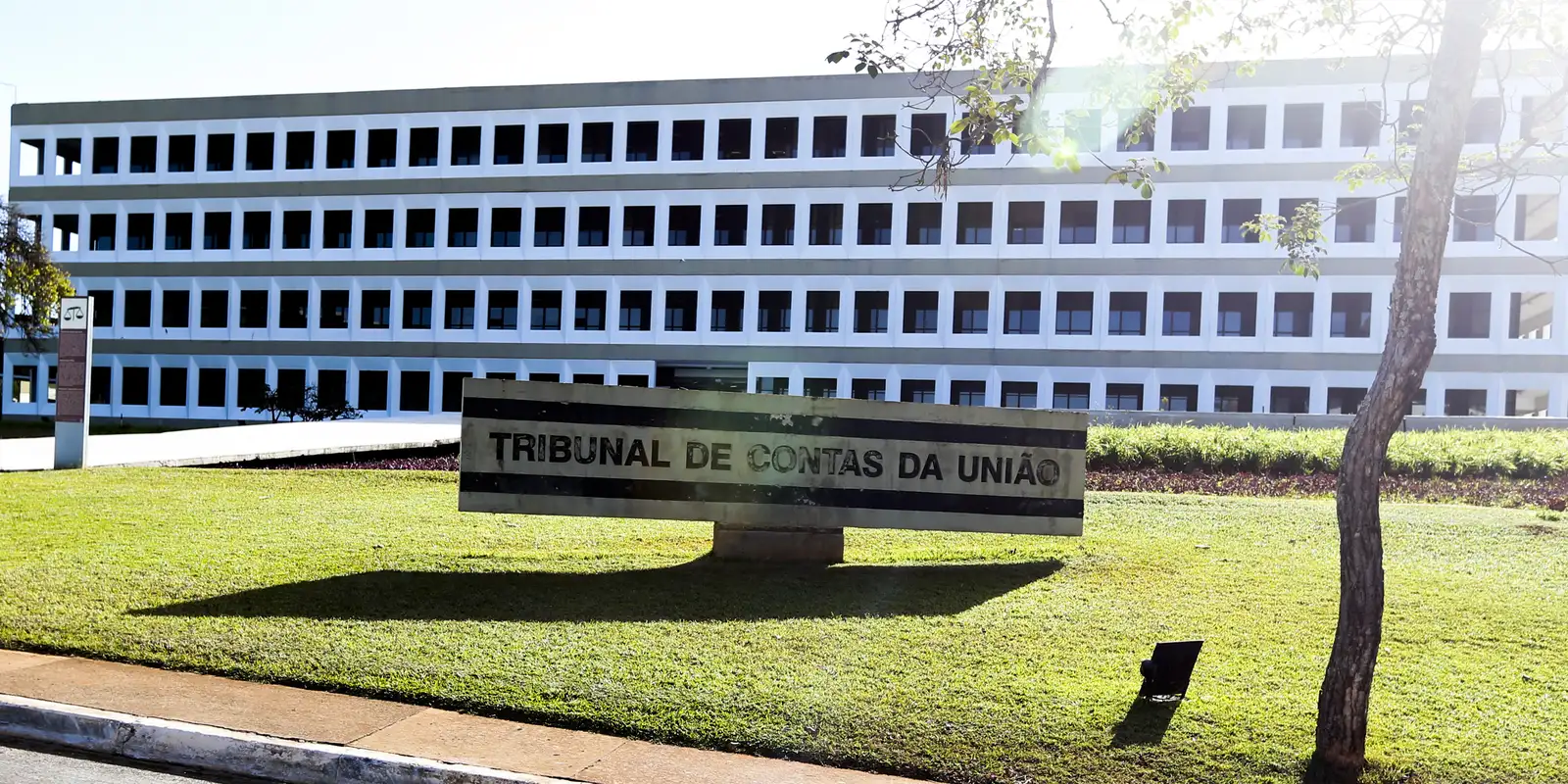 TCU suspende licitação de R$ 1,4 bilhão da Fundação Oswaldo Cruz