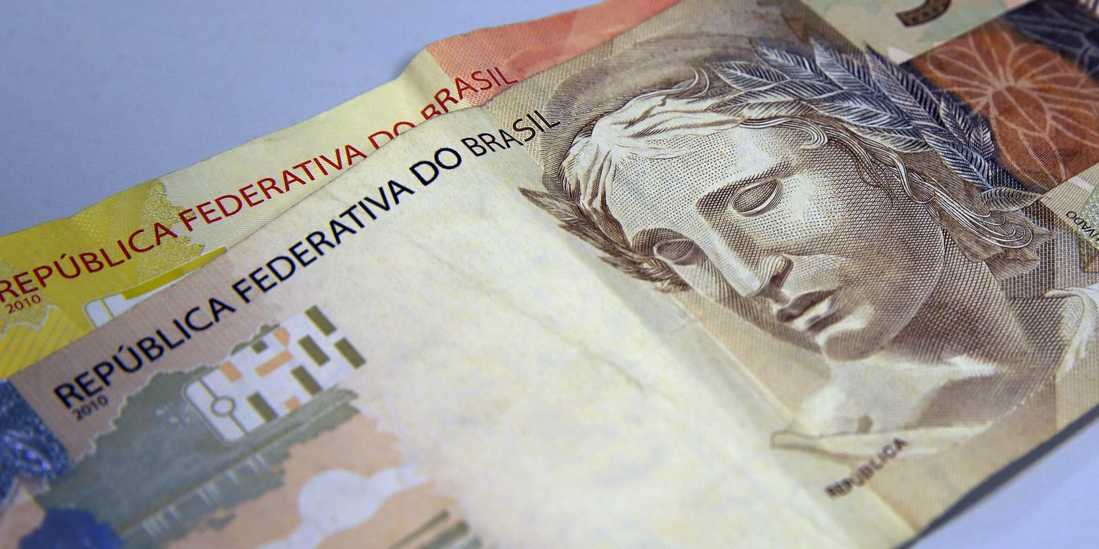 Gestão antecipa pagamento de R$ 30,1 bilhões em precatórios para 2024