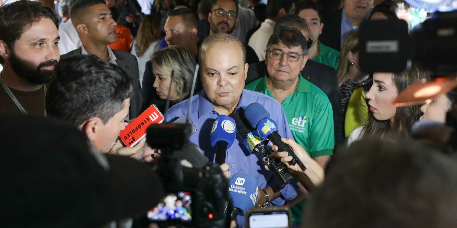 Gestão de saúde no DF colapsa devido à epidemia de dengue, afirma governador