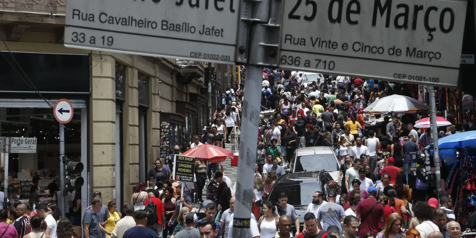 Governo posterga por 90 dias portaria sobre atividades laborais em feriados