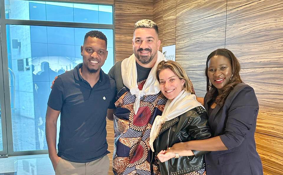 Felippe e Mariana Valadão ministram em viagem missionária na Angola