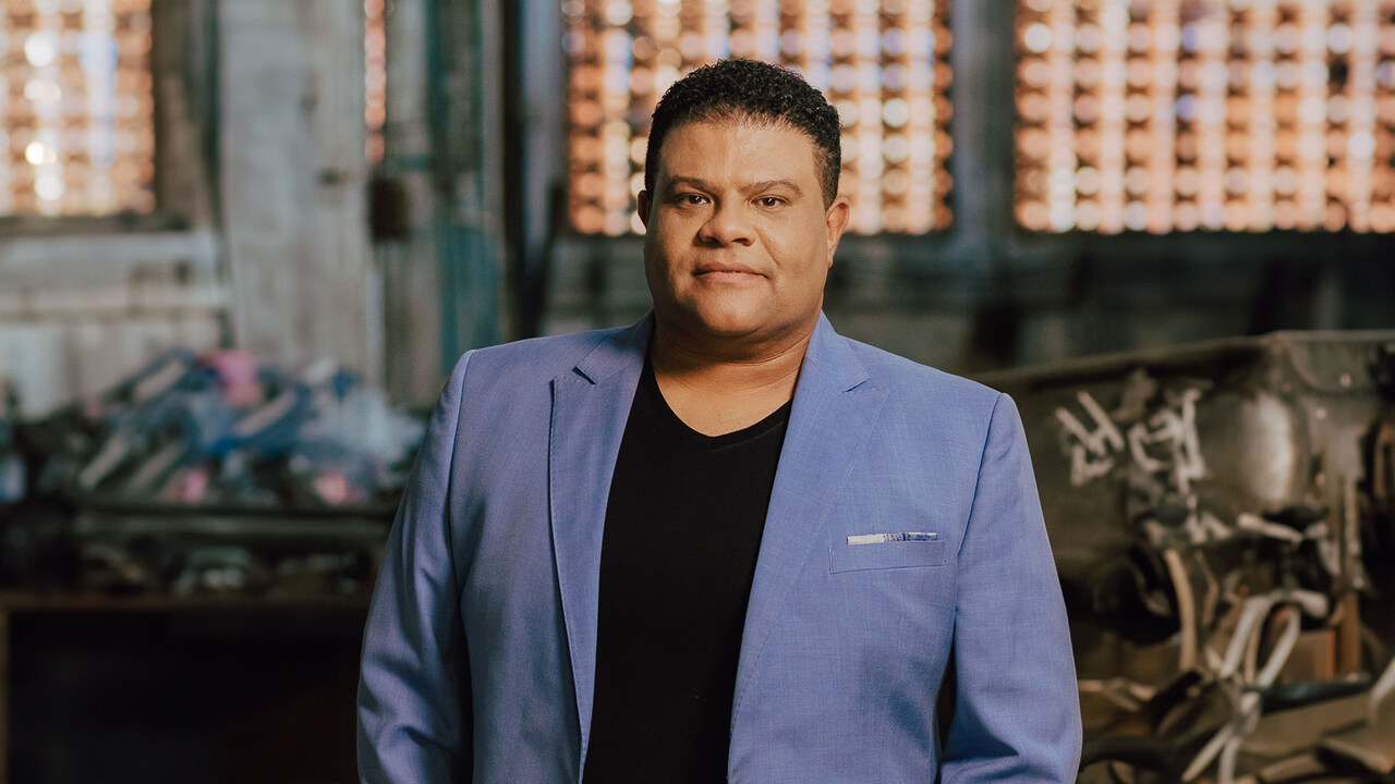 O cantor e compositor Wilian Nascimento lançou recentemente o single "É Na Hora Certa", a segunda música de seu novo EP. Foto: Divulgação.