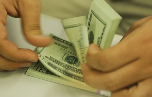 Dólar: moeda custa R$ 5,02
