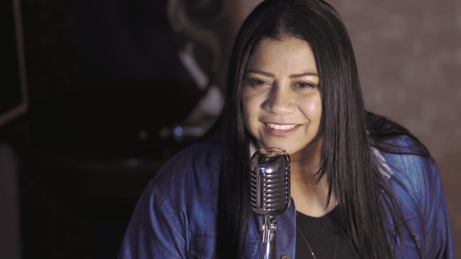 Rosianny Cruz lança o cover em português ''Firme Em Ti Estou'' pela Gravadora Sinta Music e com o suporte do Gospel Channel Artistas. Foto: Divulgação.