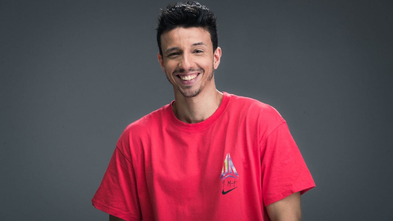 O cantor Rafah compartilha versículo ao ganhar engajamento nas redes sociais devido a acontecimentos na guerra entre Israel e Palestina. Foto: Divulgação.