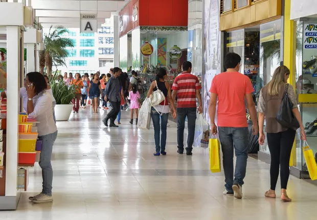 Índice de Confiança do Consumidor sobe, mas cenário econômico ainda é de incerteza