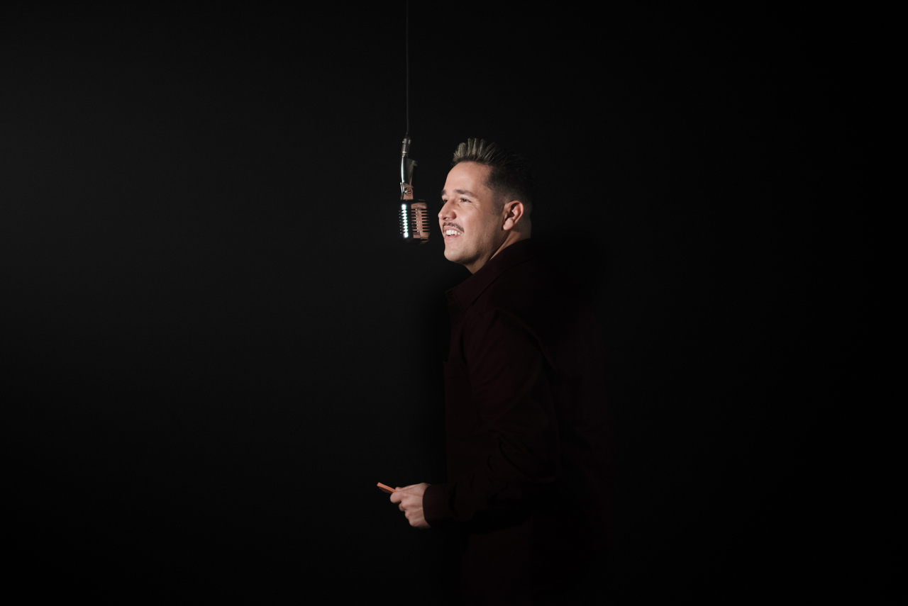 Pr. Lucas lança 'Caquinho', uma nova e emocionante música gospel que fala sobre as provações da vida e o amor incomparável de Deus. Foto: Divulgação.