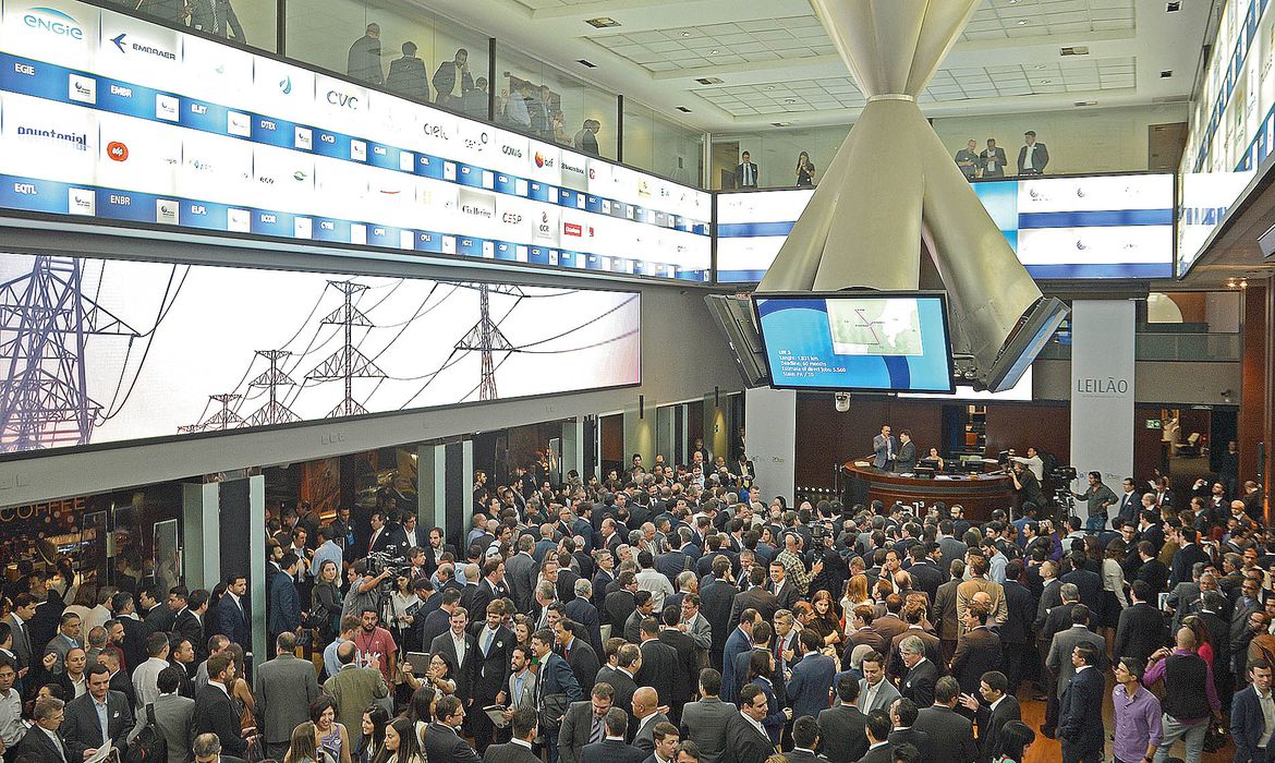 Ibovespa ultrapassa 134 mil pontos