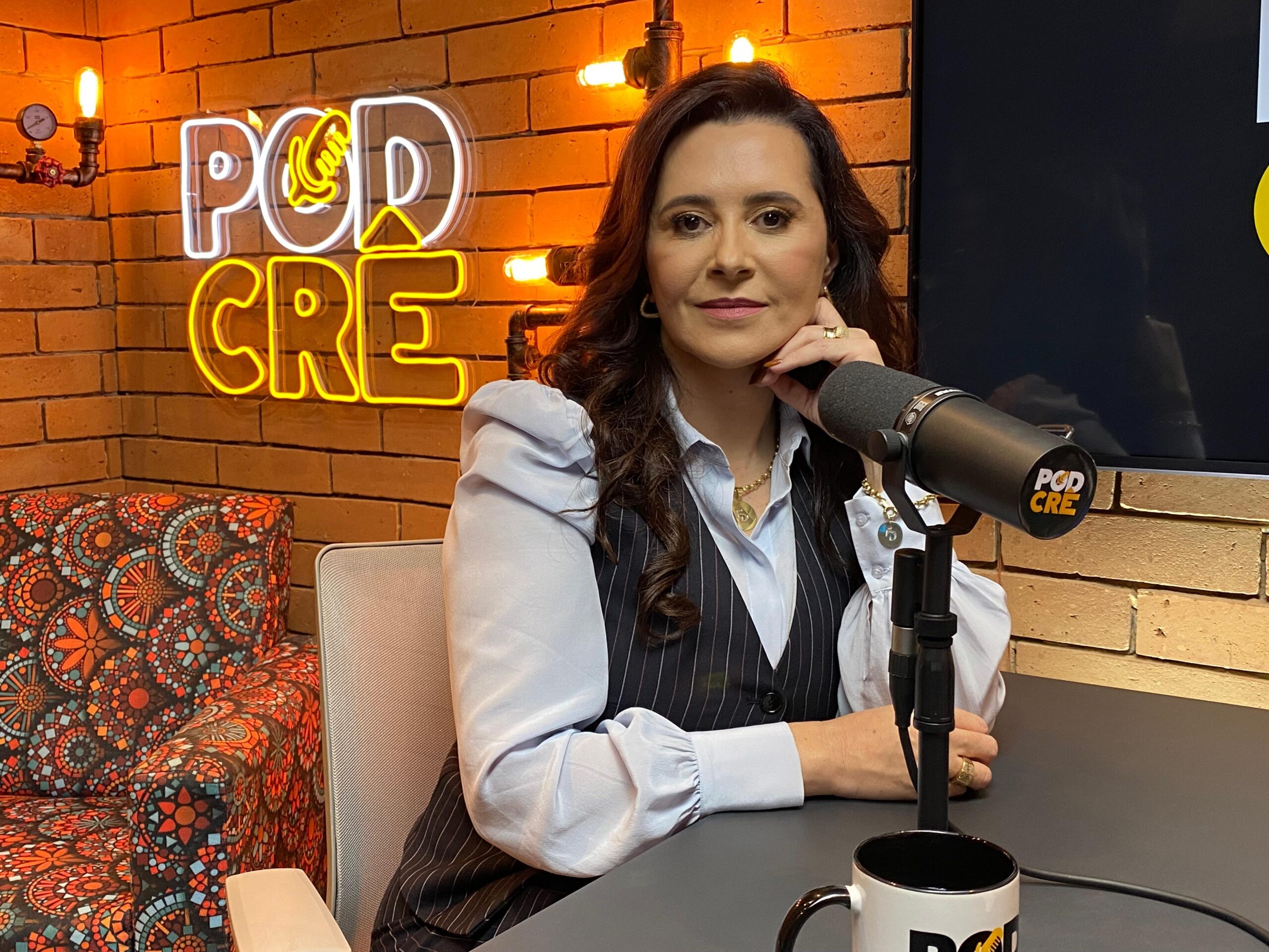 A sexóloga cristã, Angela Sirino, foi a convidada do novo episódio do podcast PodCrê e quebrou vários tabus presentes no meio cristão. Foto: Divulgação.