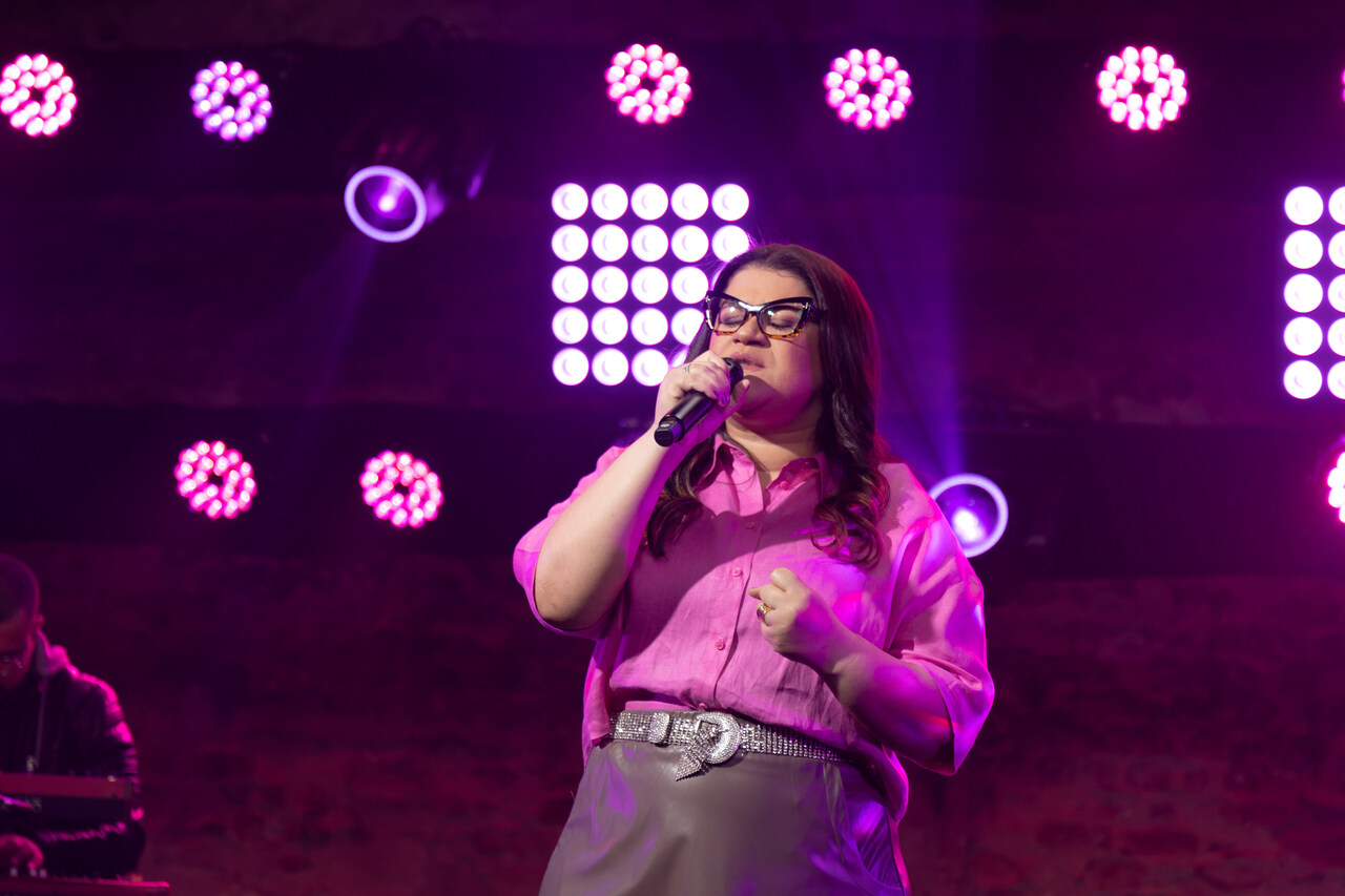 A cantora Midian Lima, uma das vozes mais queridas da música gospel brasileira, lançou recentemente o seu novo single intitulado “Tua Sorte”. Foto: Divulgação.