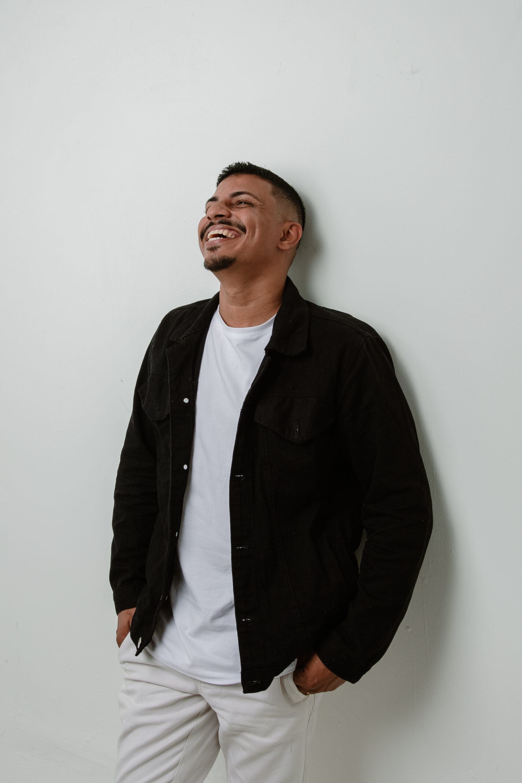 Luan Ribeiro lançou o single "Amado da Minh'alma", que reflete sobre a vontade de Deus e a esperança em tempos difíceis. Foto: Divulgação.