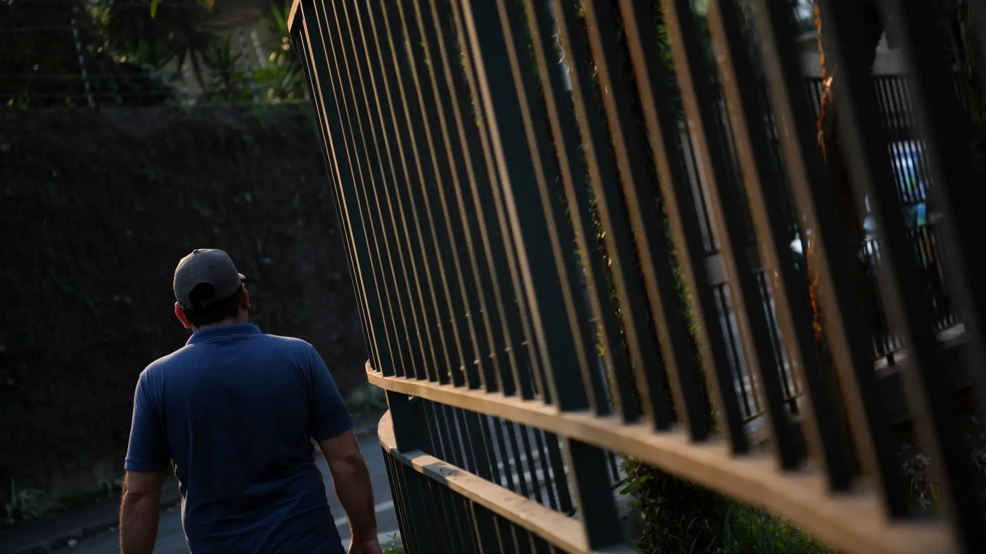 Pastor em Cuba é preso após apoiar família de cristãos detidos por protestar; caso revela aumento da repressão religiosa no país. Foto: Representativa/Portas Abertas.