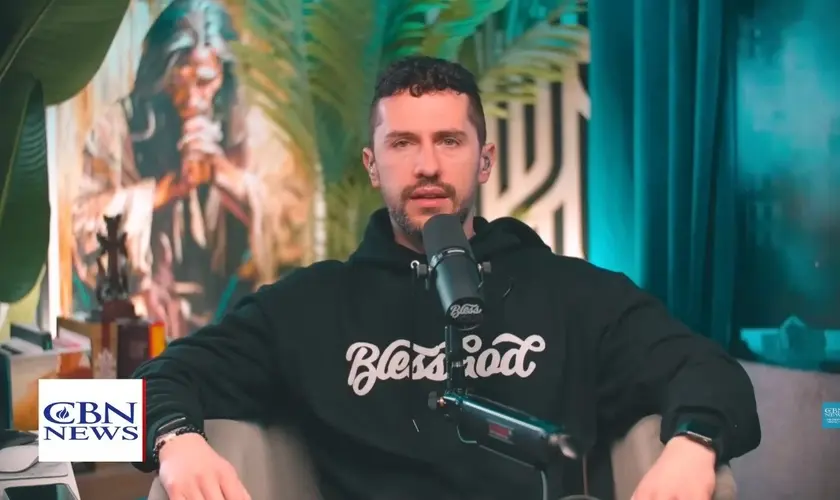 Ex-ateu, o youtuber cristão Ruslan KD conta como superou traumas, deixou a rebeldia e encontrou em Jesus um novo propósito para sua vida. Foto: Reprodução/YouTube/Echoes Church