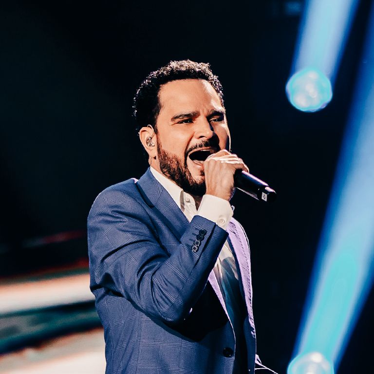 Luciano Camargo lança primeira canção de seu novo projeto, chamada ''Olhos Não Viram', junto de Maria Marçal. Foto: Divulgação.