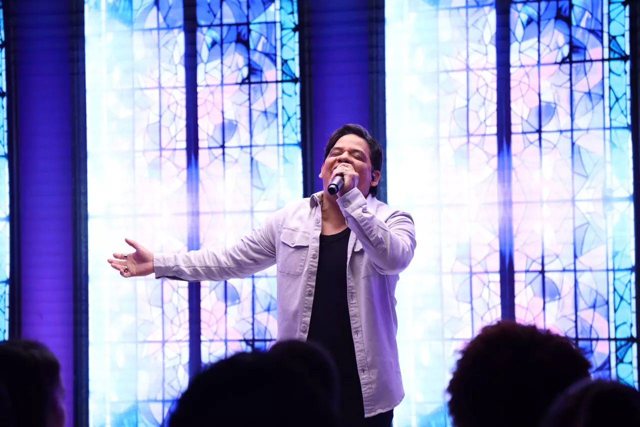 "Tua Bondade" é o novo single de Elizeu Alves, que carrega a mensagem de esperança e fidelidade sobre o amor constante de Deus. Foto: Divulgação.