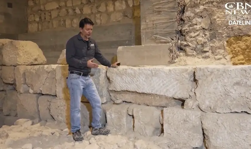 Novas escavações em Jerusalém revelam fortificações do período hasmoneu e as fundações do palácio de Herodes. Foto: Reprodução/CBN News