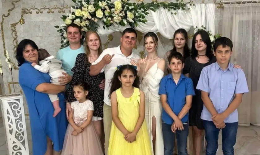 Uma família cristã de dez pessoas morreu após um míssil na Rússia atingir sua residência na vila rural na Ucrânia. Foto: X/Volodymyr Zelenskyy