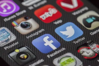 Influenciadora digital lista 5 coisas que Jesus nunca disse