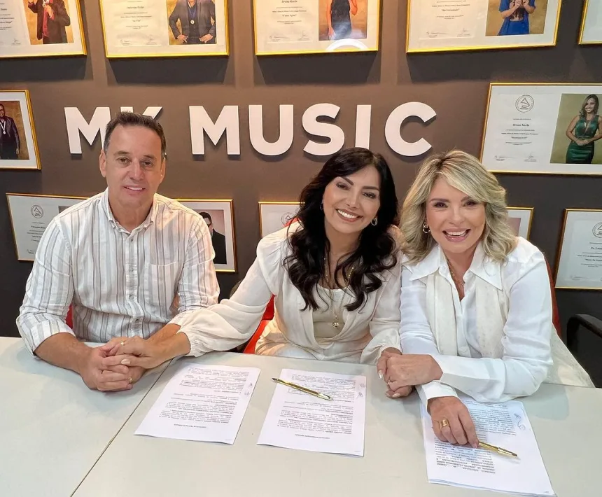 Eyshila assina contrato e retorna a MK Music / Foto: Reprodução / Instagram