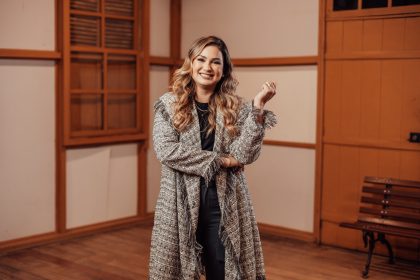 Bruna Olly lança o single "Redimido" com participação de Julia Vitória - Foto: Divulgação