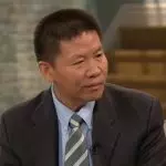 Pastor Bob Fu alerta sobre aumento alarmante da perseguição aos cristãos na China, com coações às crianças e repressão à igreja. Foto: Captura de tela/YouTube 100 Huntley.